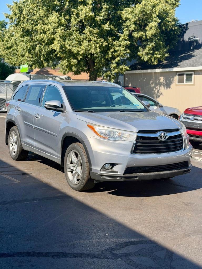Toyota Highlander Limited AWD V6 2016