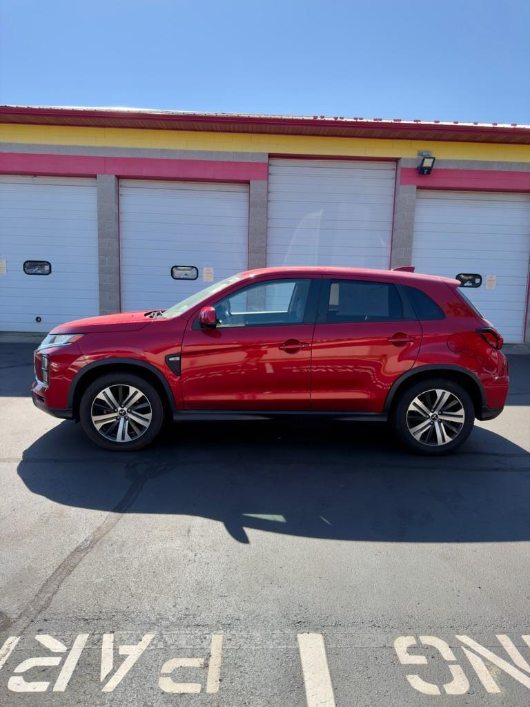 Mitsubishi Outlander Sport 2.0 ES CVT 2021