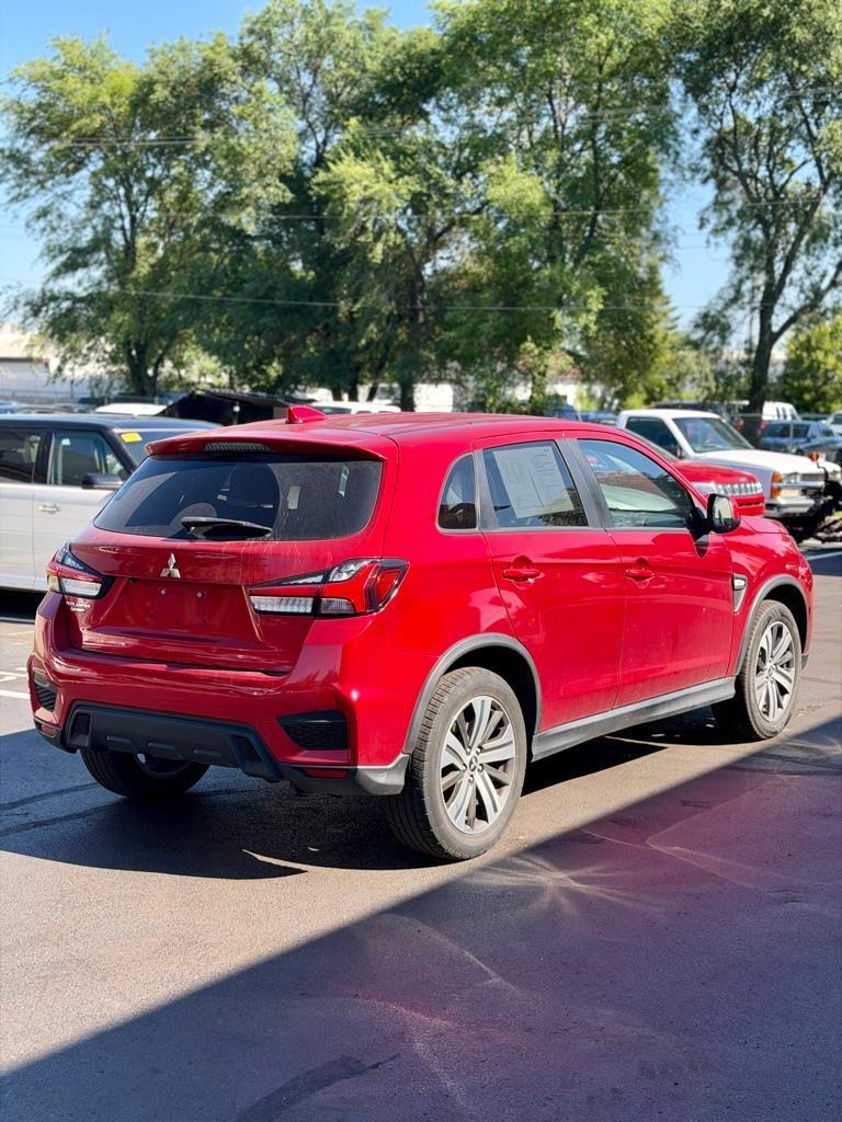 Mitsubishi Outlander Sport 2.0 ES CVT 2021