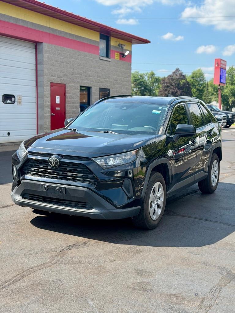 Toyota RAV4 LE 2019