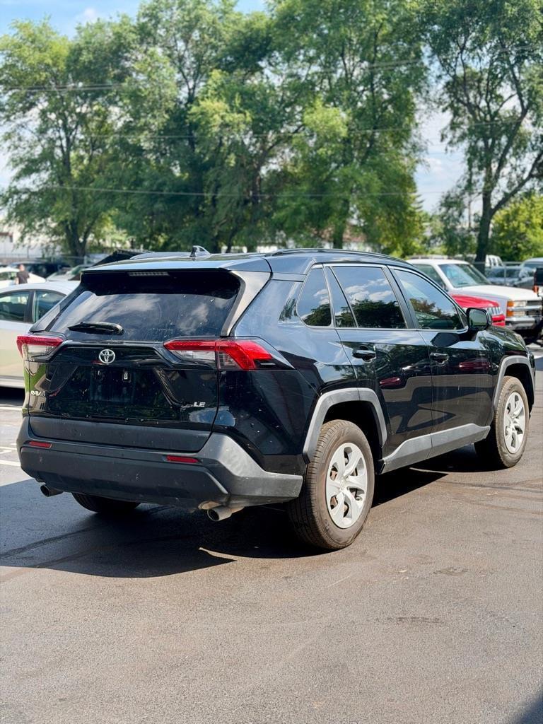 Toyota RAV4 LE 2019
