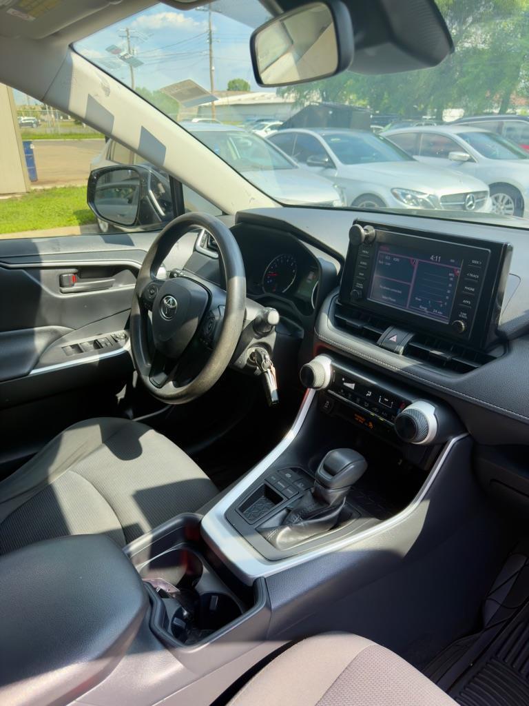 Toyota RAV4 LE 2019