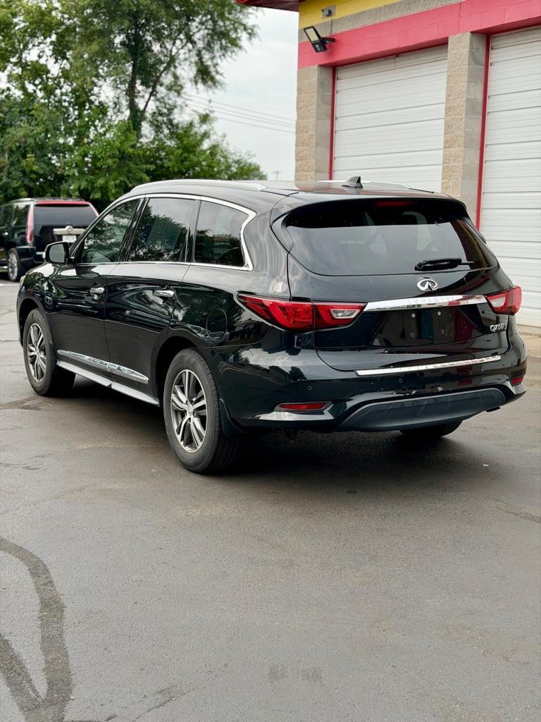 Infiniti QX60 Base FWD 2017