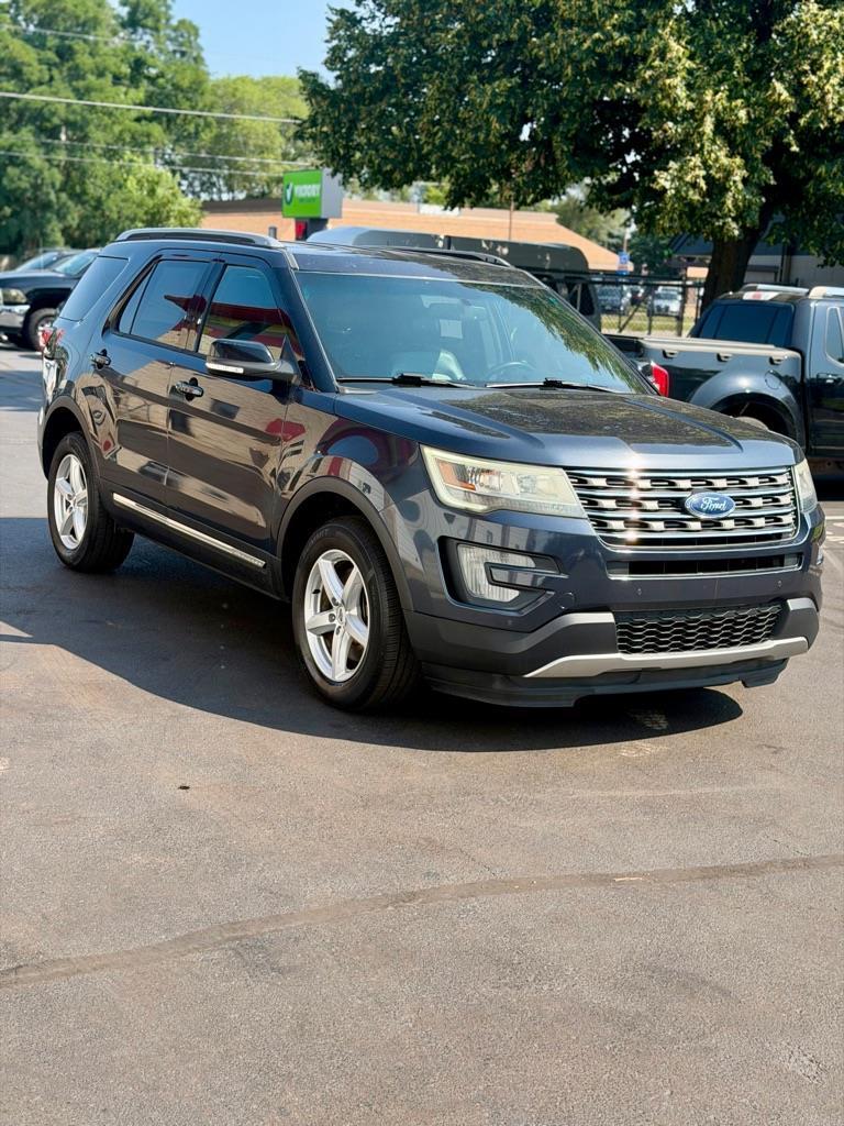Ford Explorer XLT 4WD 2017