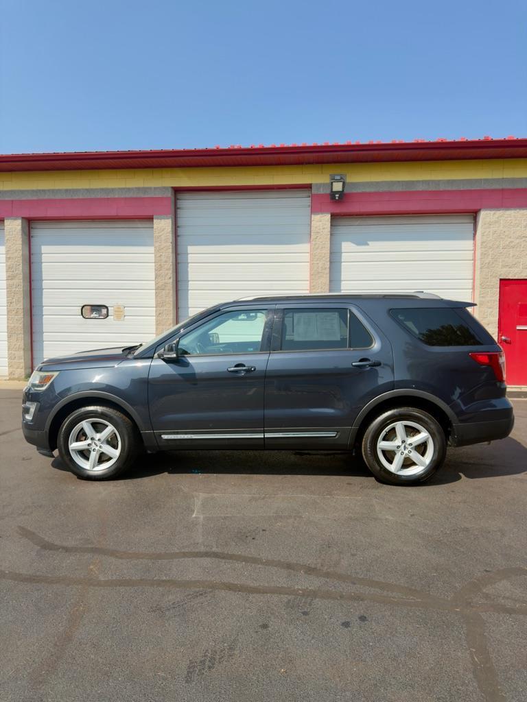 Ford Explorer XLT 4WD 2017