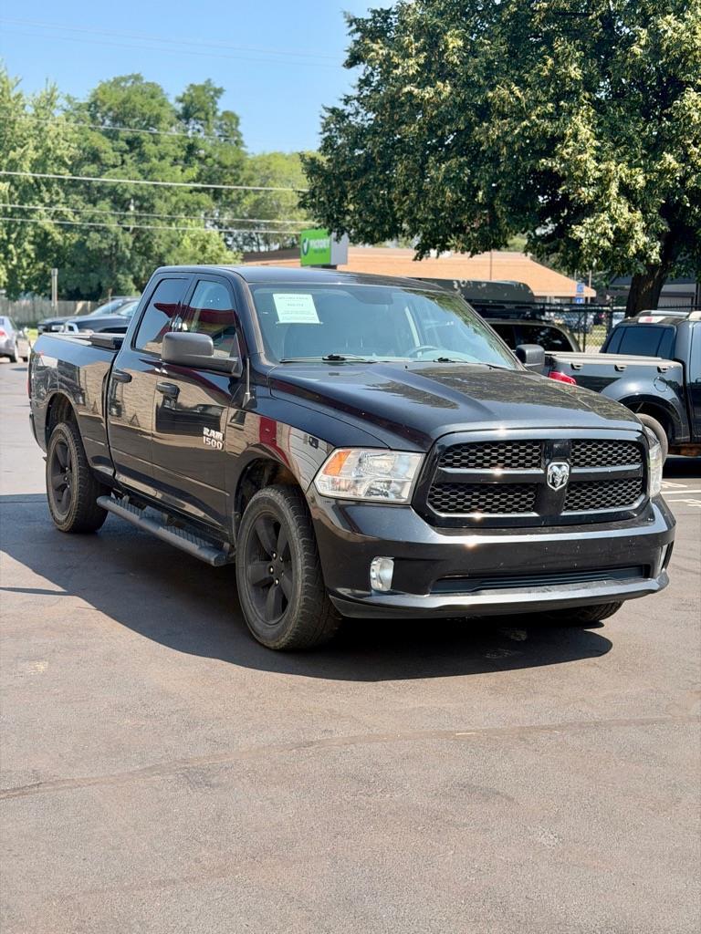 RAM 1500 Tradesman Quad Cab 4WD 2018