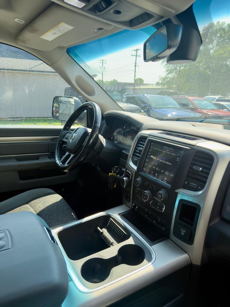RAM 1500 Classic Tradesman Crew Cab SWB 4WD 2020