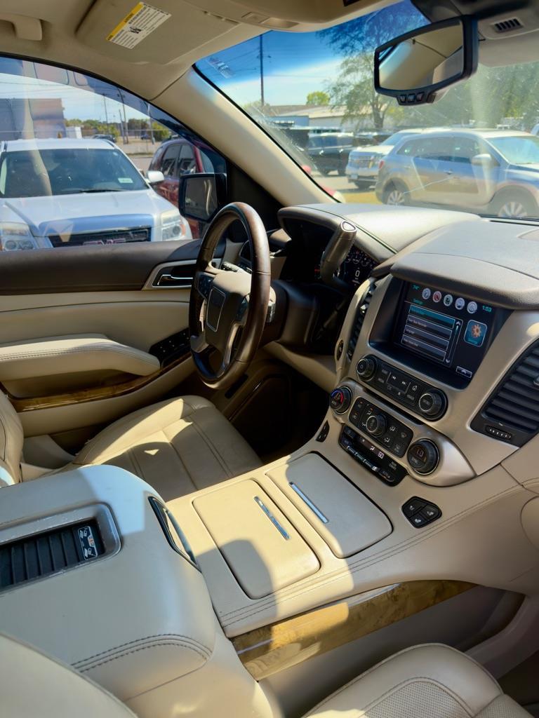 GMC Yukon XL Denali 4WD 2017