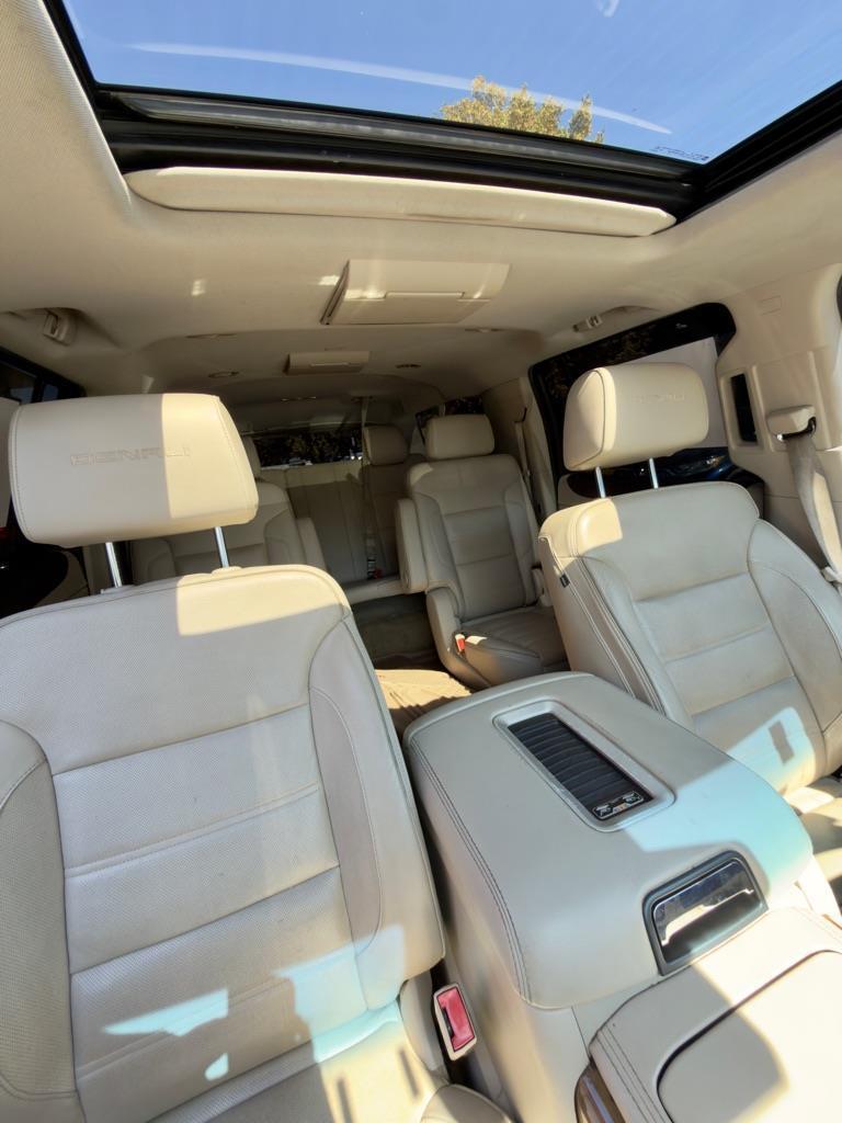 GMC Yukon XL Denali 4WD 2017