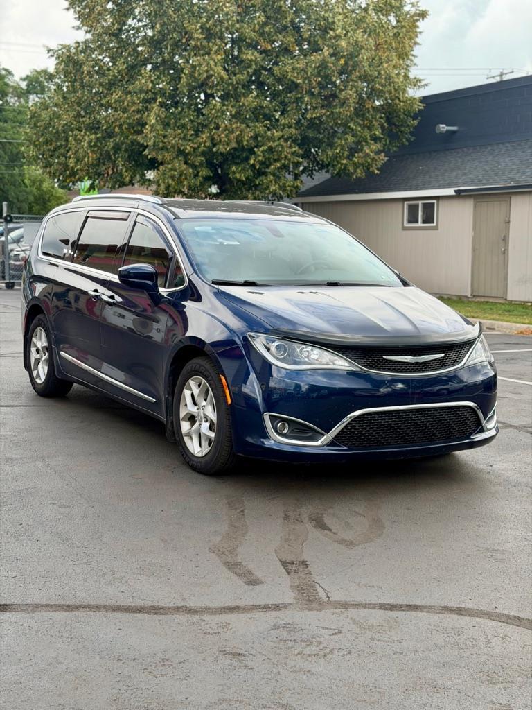 Chrysler Pacifica Touring-L Plus 2017
