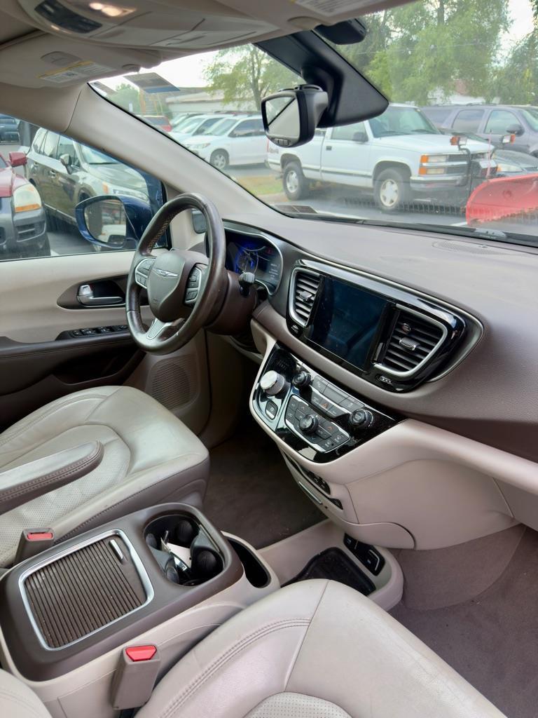 Chrysler Pacifica Touring-L Plus 2017