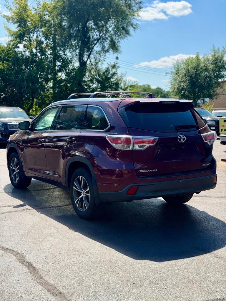 Toyota Highlander XLE AWD V6 2016