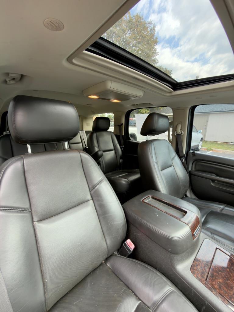 GMC Yukon Denali 4WD 2013