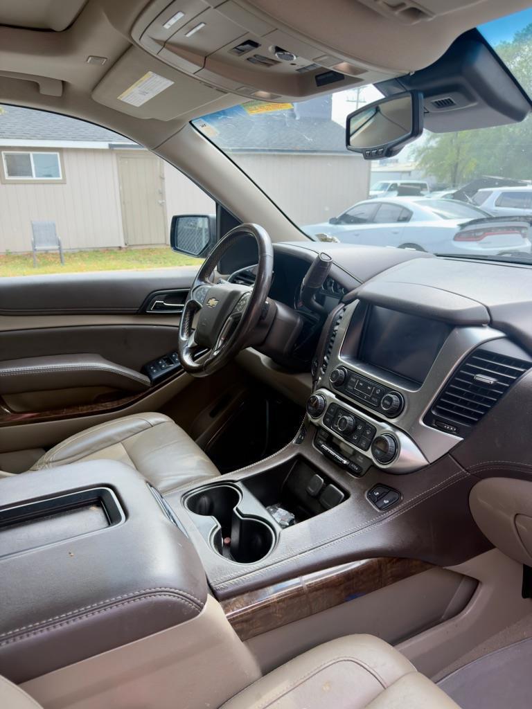 Chevrolet Suburban LT 4WD 2019