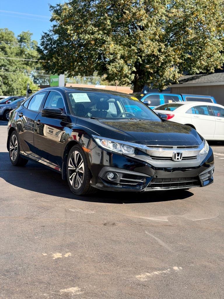 Honda Civic EX-T Sedan CVT 2016
