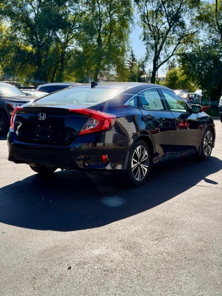 Honda Civic EX-T Sedan CVT 2016
