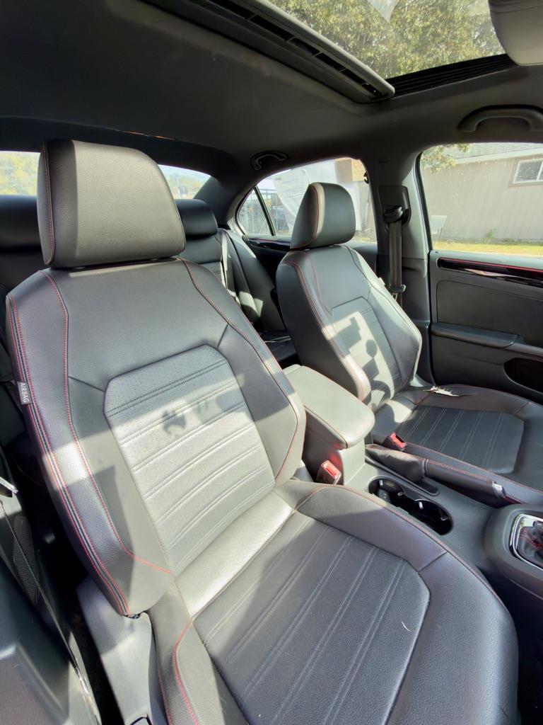 Volkswagen Jetta 2.0T GLI 6A 2017