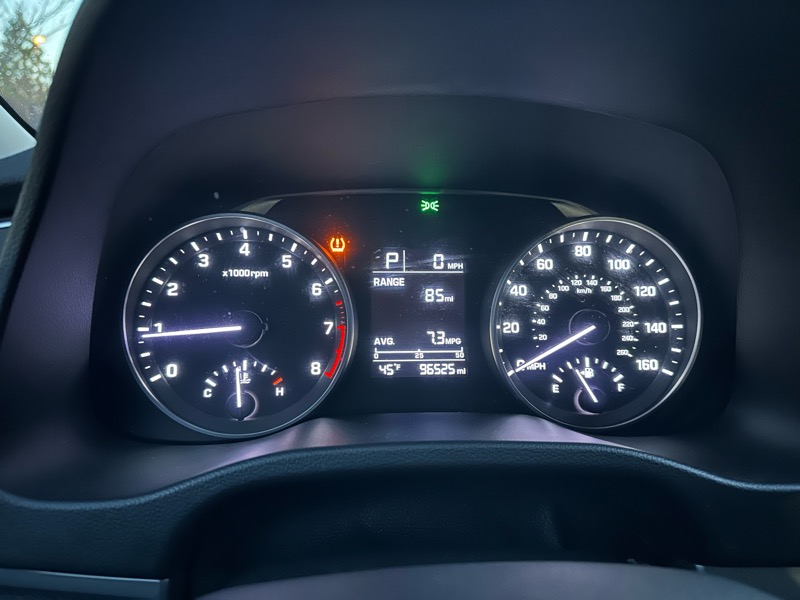 Hyundai Elantra SE 6AT 2018