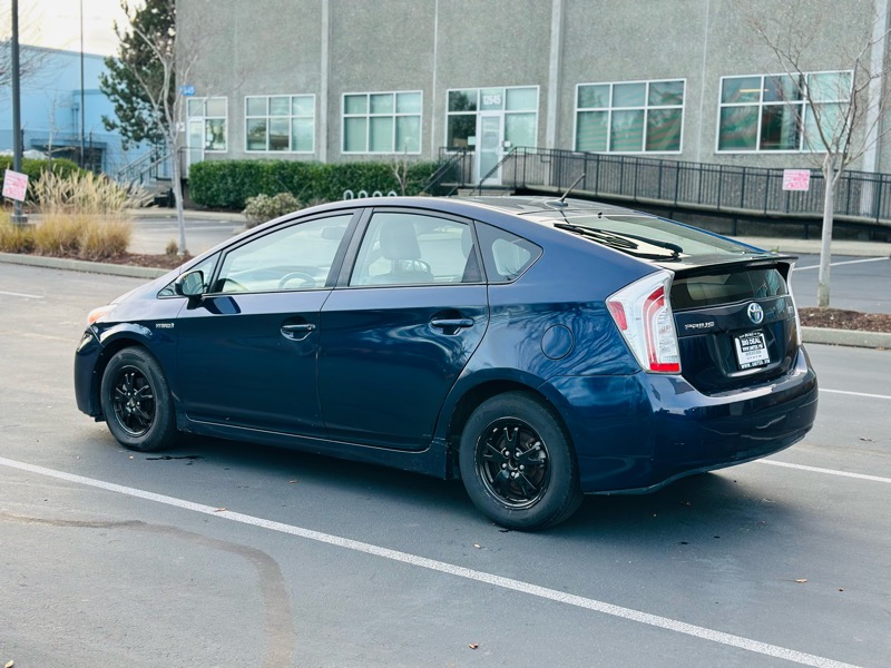 Toyota Prius Four 2015