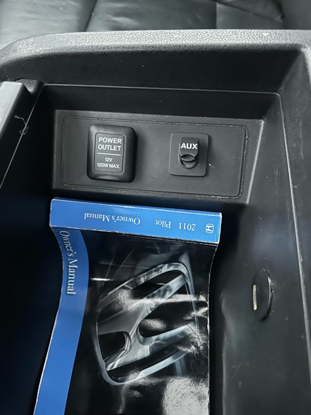 Honda Pilot EX-L 4WD 5-Spd AT 2011