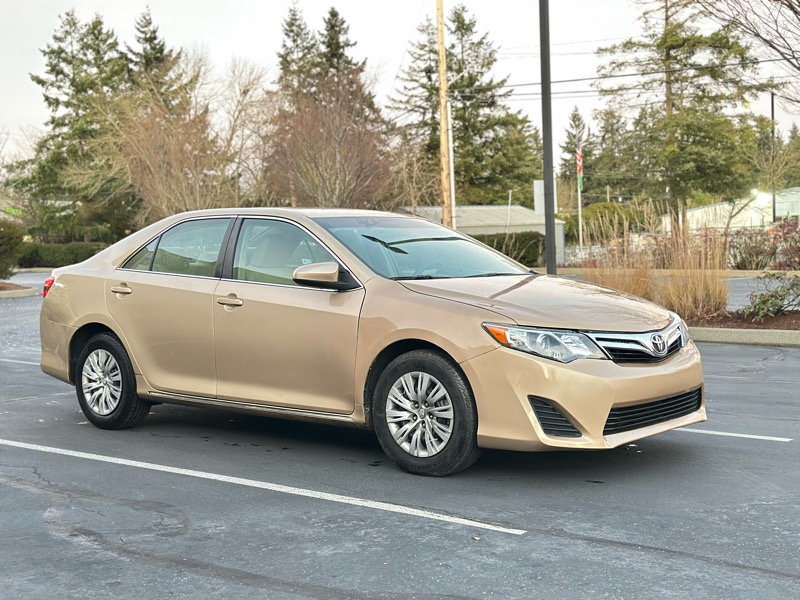 Toyota Camry L 2012