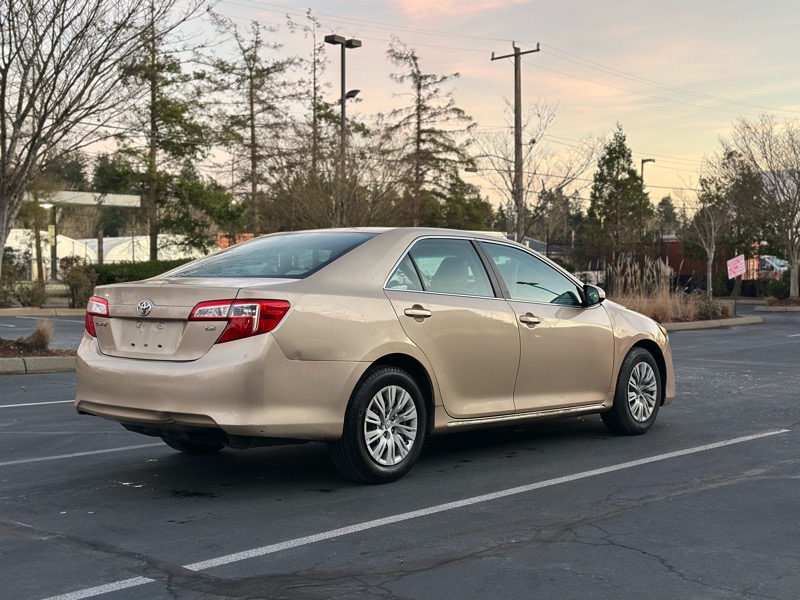 Toyota Camry L 2012