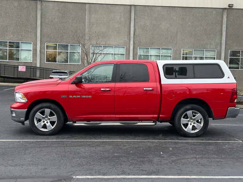 RAM 1500 SLT 4x4 Crew Cab 6'4" Box 2012