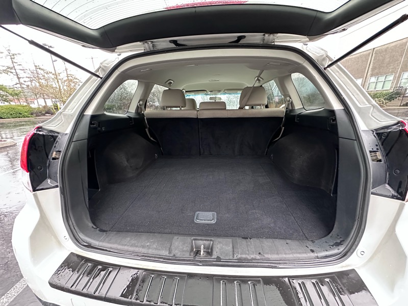 Subaru Outback 2.5i Premium 2011