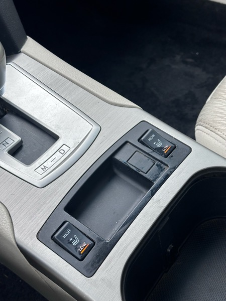 Subaru Outback 2.5i Premium 2011