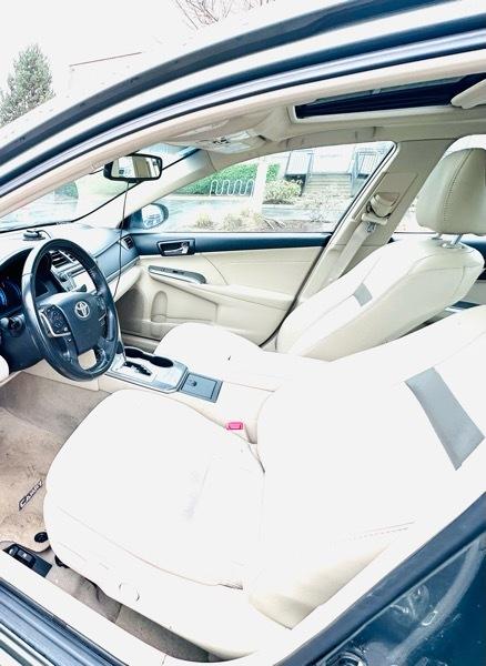 Toyota Camry Hybrid XLE 2013