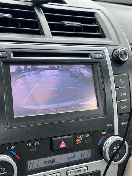 Toyota Camry Hybrid XLE 2013