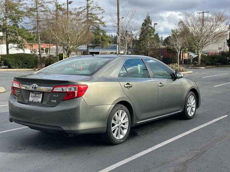 Toyota Camry Hybrid XLE 2014