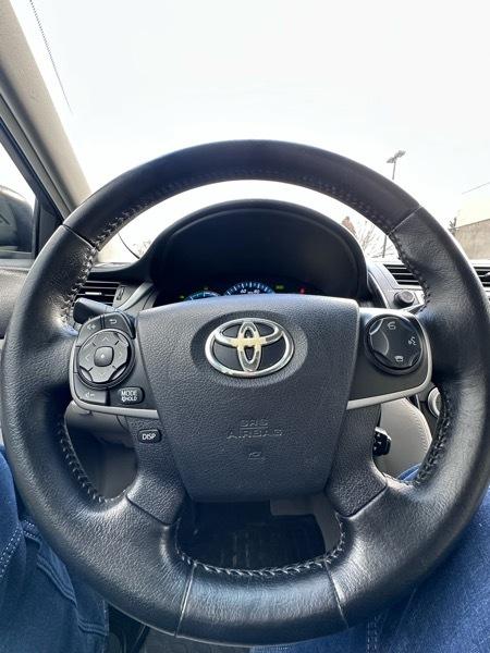 Toyota Camry Hybrid XLE 2014