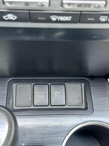 Toyota Camry Hybrid XLE 2014