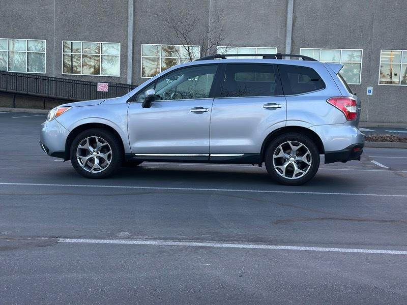 Subaru Forester 2.5i Touring 2016