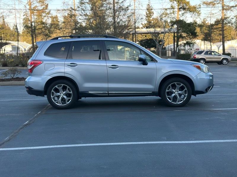 Subaru Forester 2.5i Touring 2016