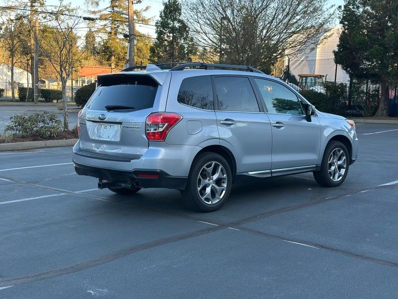 Subaru Forester 2.5i Touring 2016