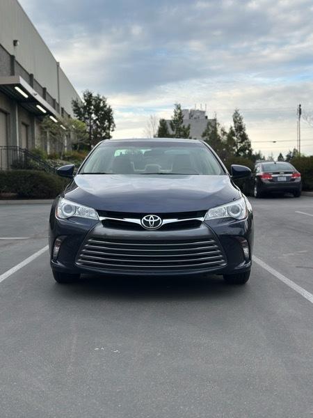 Toyota Camry SE 2017