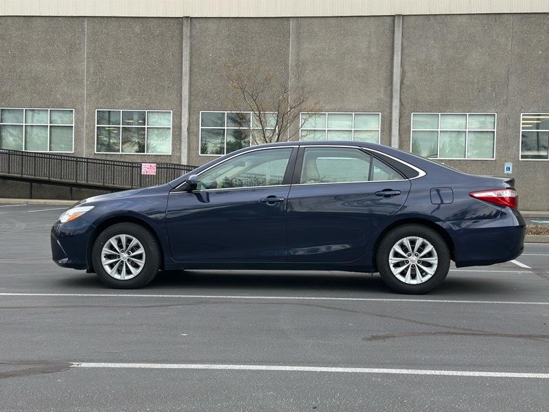 Toyota Camry SE 2017