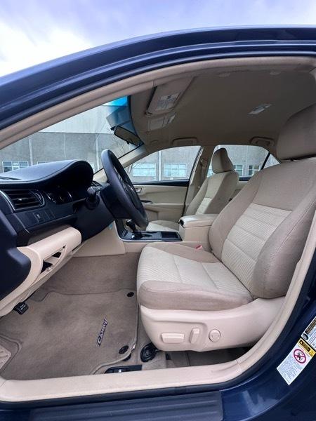 Toyota Camry SE 2017