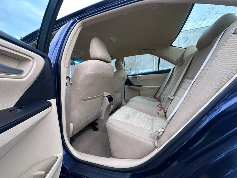 Toyota Camry SE 2017