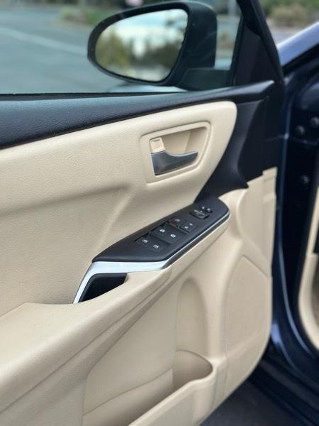 Toyota Camry SE 2017