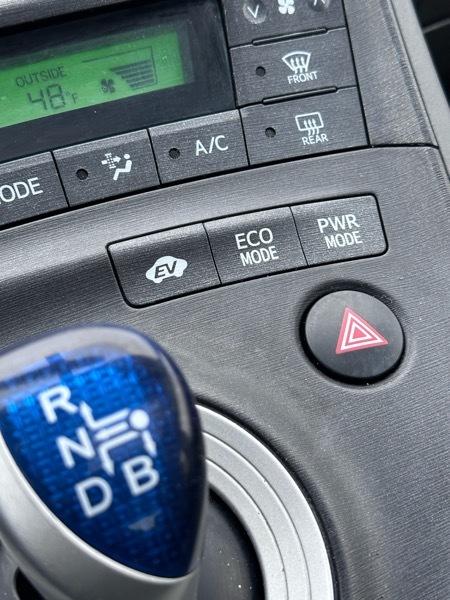 Toyota Prius Prius IV 2010