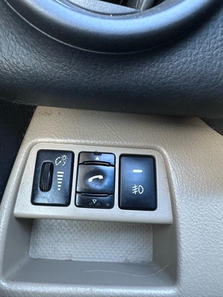 Toyota RAV4 Base I4 4WD 2011