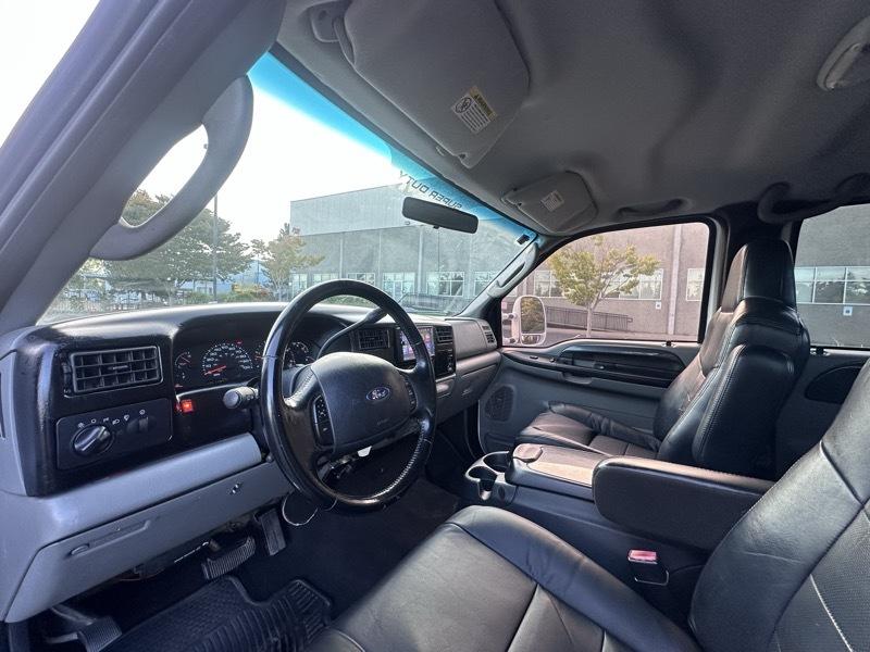 Ford F-350 SD Lariat Crew Cab Long Bed 4WD 2004