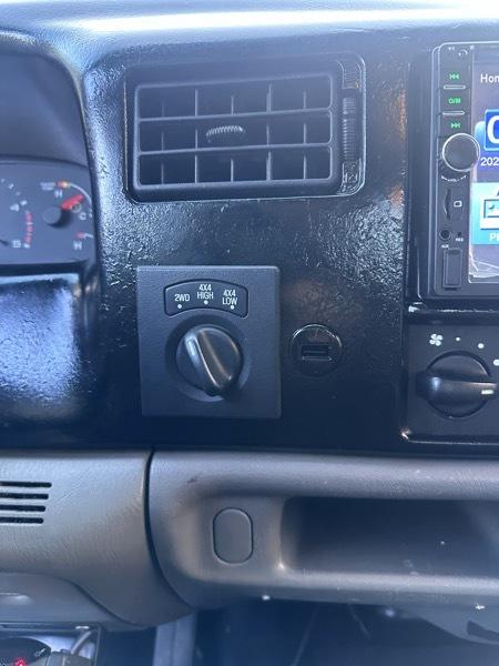 Ford F-350 SD Lariat Crew Cab Long Bed 4WD 2004