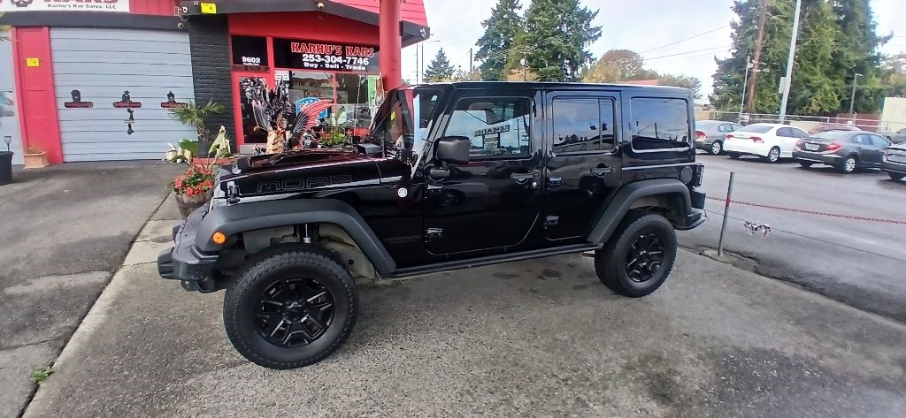 Jeep Wrangler Unlimited Sahara 4WD 2013 Jeep Wrangler Unlimited Sahara 4WD 2013