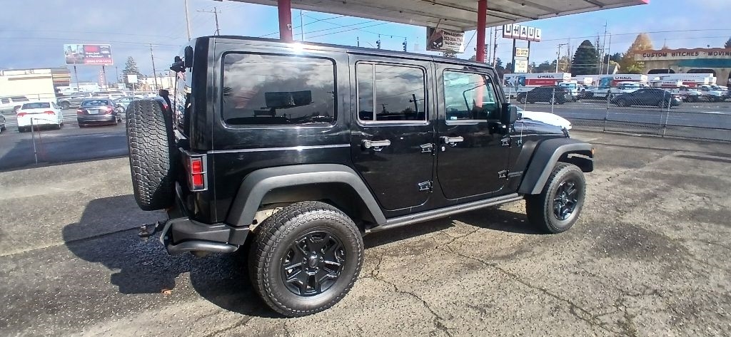 Jeep Wrangler Unlimited Sahara 4WD 2013 Jeep Wrangler Unlimited Sahara 4WD 2013
