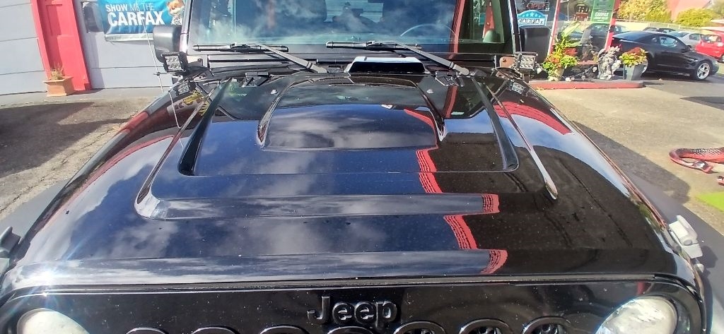 Jeep Wrangler Unlimited Sahara 4WD 2013 Jeep Wrangler Unlimited Sahara 4WD 2013