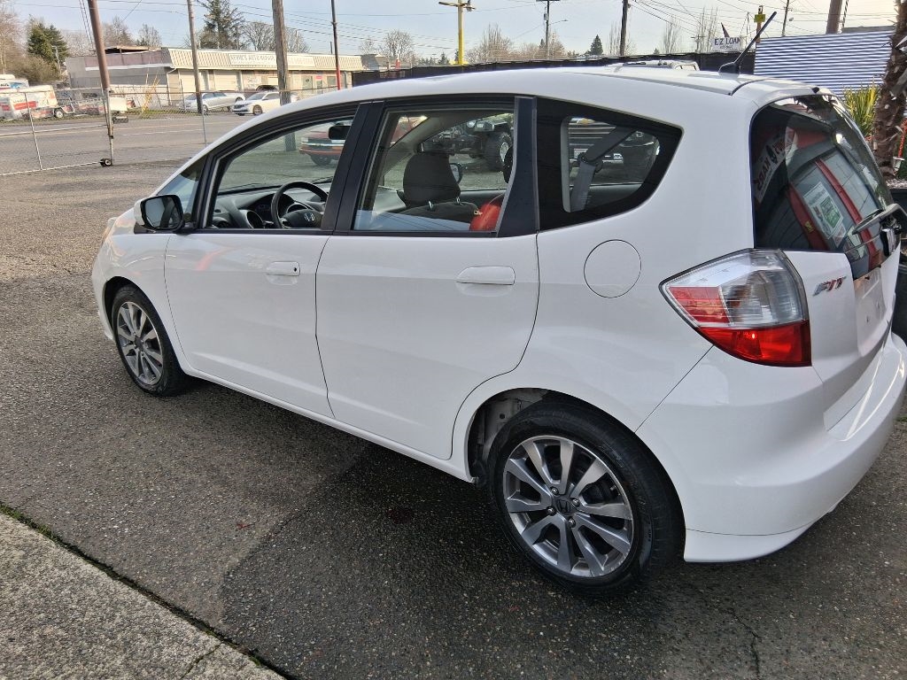 Honda Fit 5-Speed AT 2013